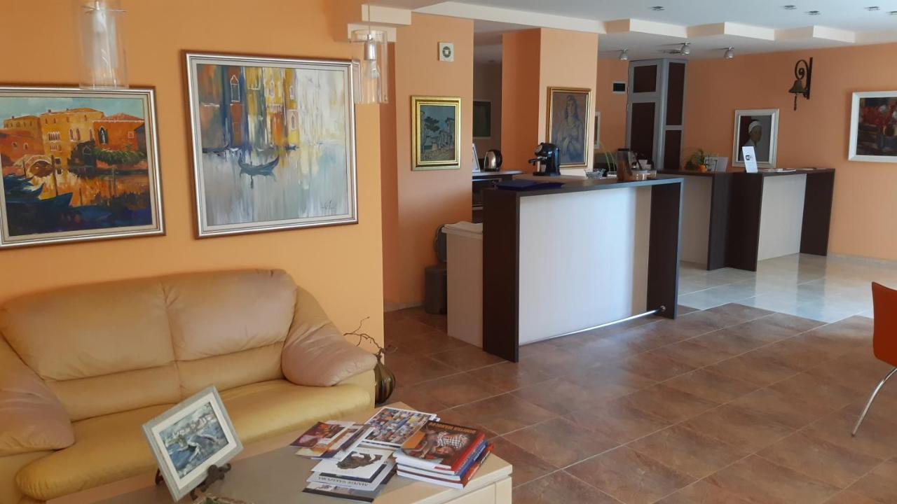 Motivi Hotel سينتس قسطنطين وهيلينا المظهر الخارجي الصورة